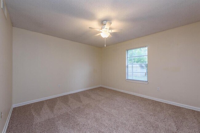 3200 John Campbells Trail