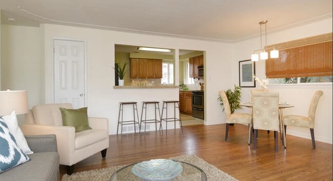 Photo - 5090 Meade St