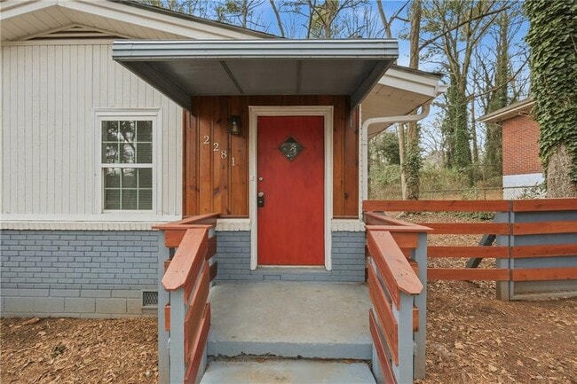 Photo - 2281 Polar Rock Ave SW