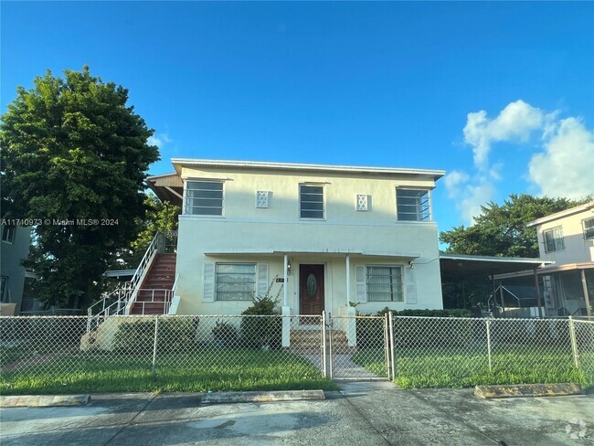 Building Photo - 2331 NW 14th St Unit 2 Rental