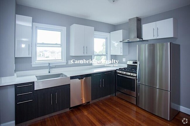 Building Photo - 6 Hinckley St Unit 1T Rental