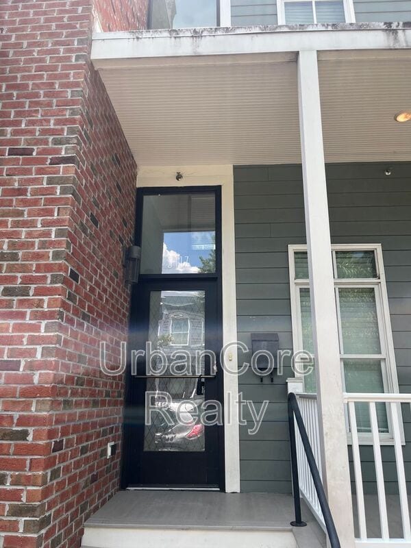 Photo - 320 N 32nd St Unidad 3117 E Marshall Rental