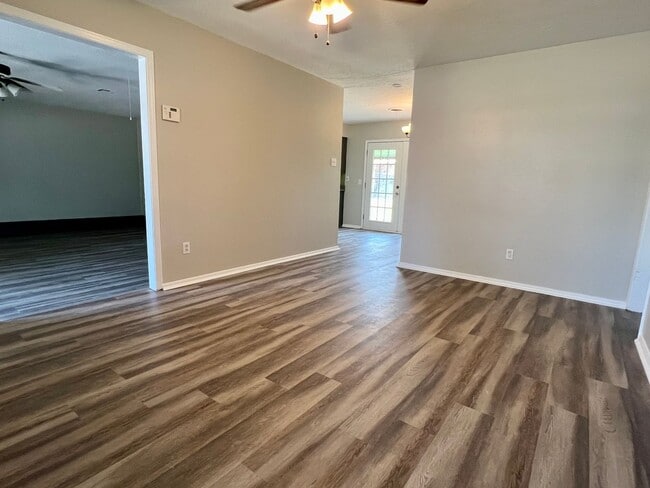 Photo - 4722 SE Mieling Dr