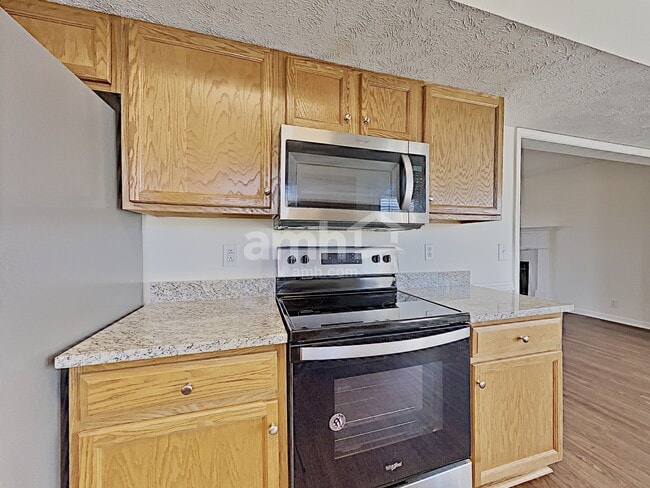 Photo - 1507 Killarney Dr