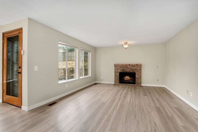 Photo - 3 Bedroom Home in Lake Stevens!