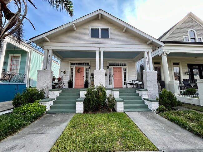 Building Photo - 4139 Iberville St Unit 4139 Rental