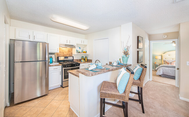 MAA Emerald Coast - MAA Emerald Coast Apartments