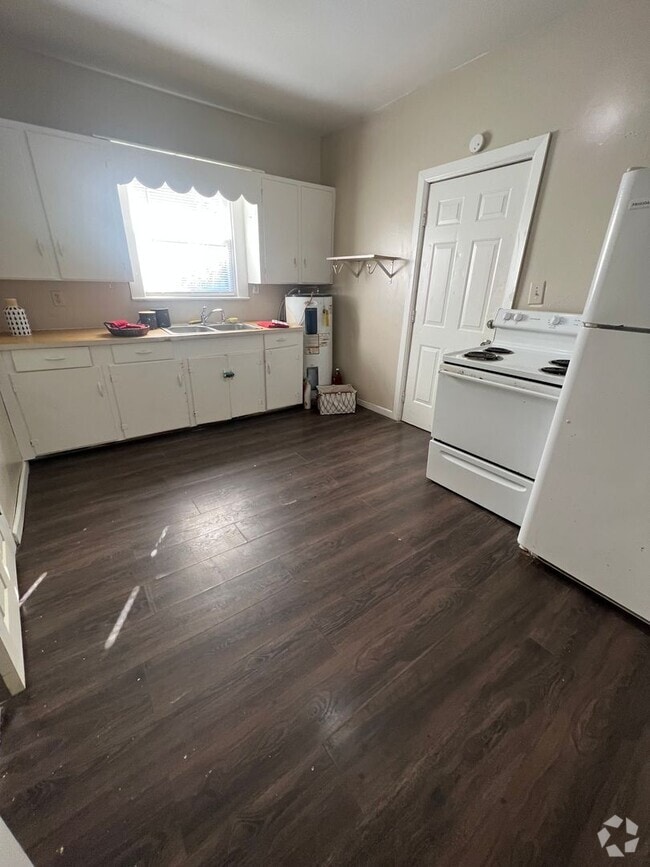 Building Photo - SPACIOUS 1 bed House! DEPOSIT-FREE Renting...