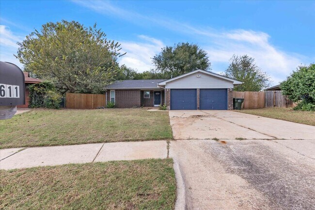 Building Photo - 1611 Briarcliff Ct Rental