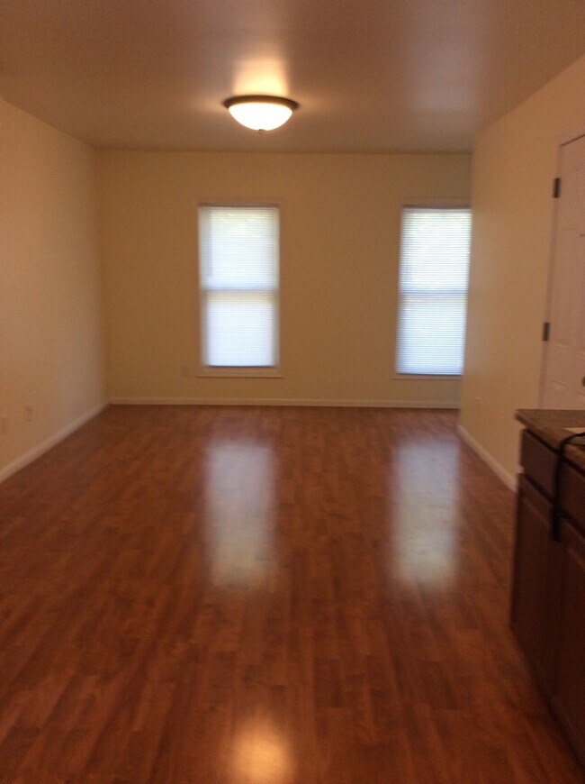 Photo - 623 E Jefferson St