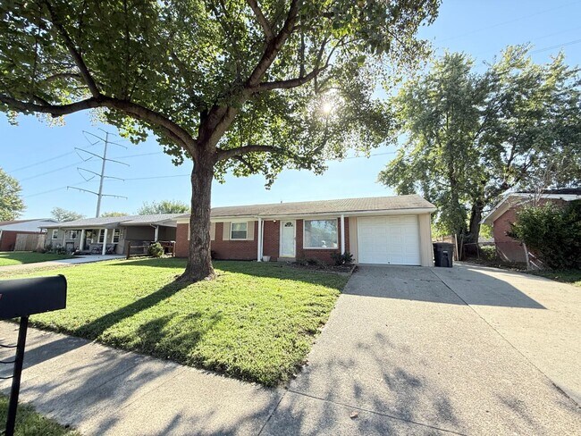 Photo - 1325 Longfellow Dr