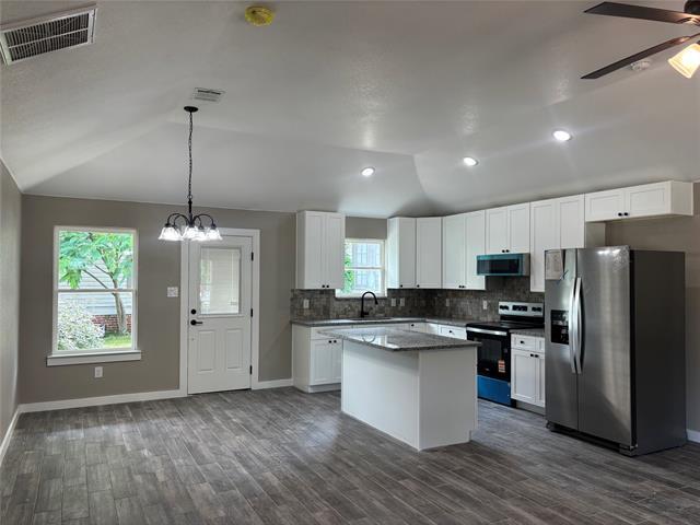 Photo - 301 NW 23rd St