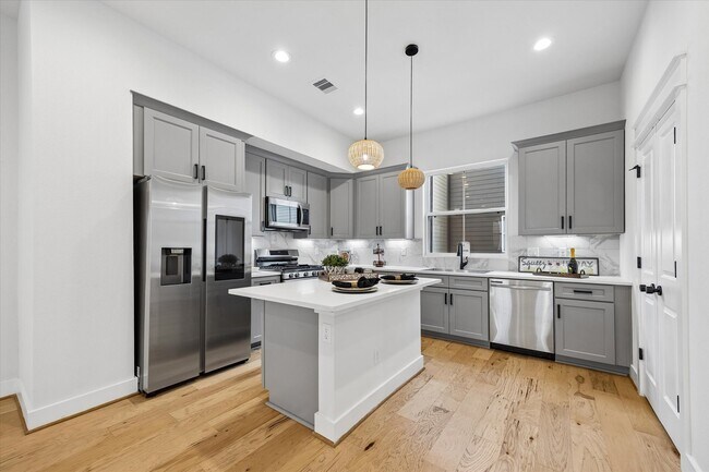 Photo - 5406 Wheatley St