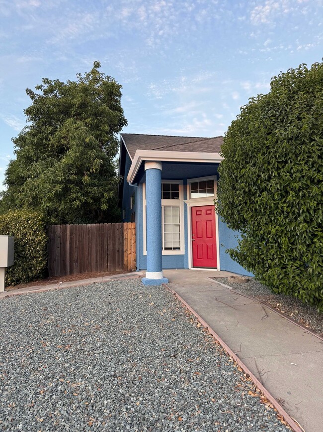 Building Photo - 6701 Storia Way Rental