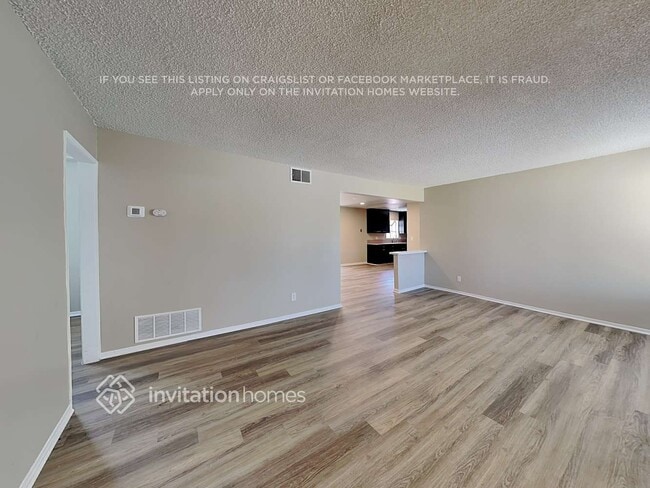 Photo - 10326 Pendleton St