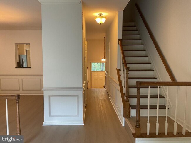 28 Tenby Ct