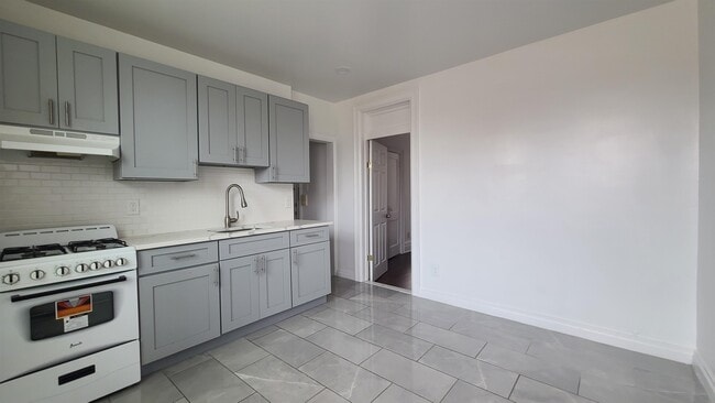 Photo - 297 Griffith St Unit 3