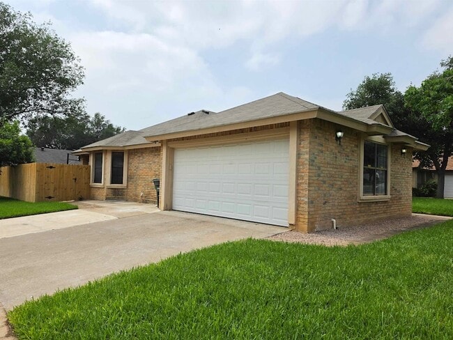 Photo - 1233 St Patrick Dr