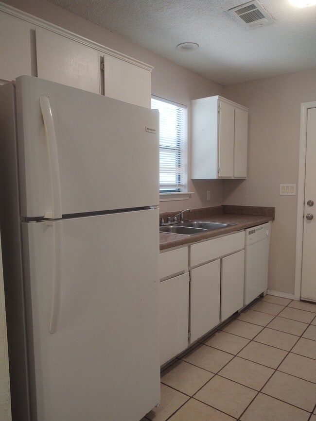 Photo - 2608 Virginia Ave