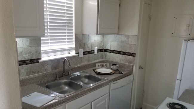 Photo - Royal Oaks of Pearland