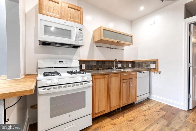 Photo - 422 Folcroft St