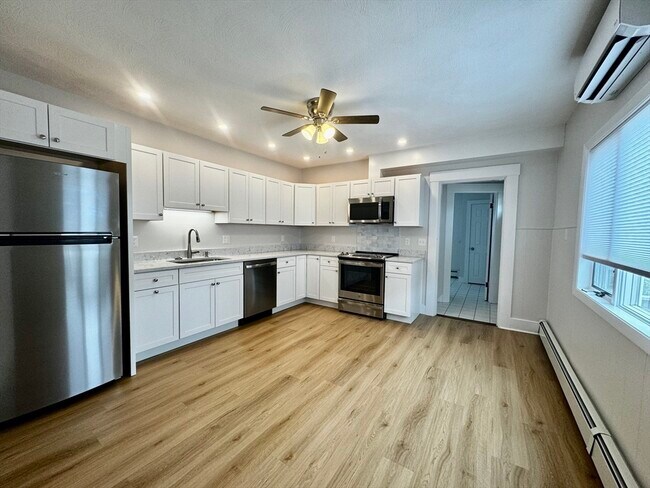 85 Pine St Unit 2