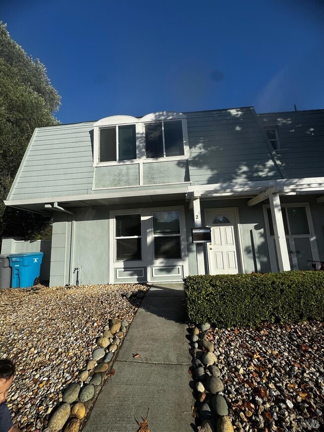 Photo - 600 Alamo Dr