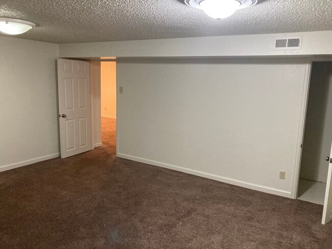 Photo - 2111 Sequoia Rd