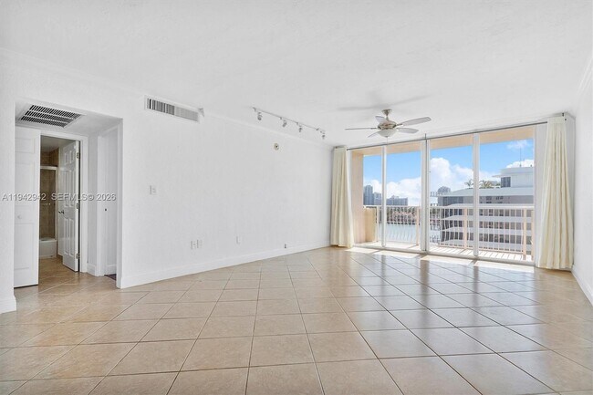 Photo - 10350 W Bay Harbor Dr Unit 8E