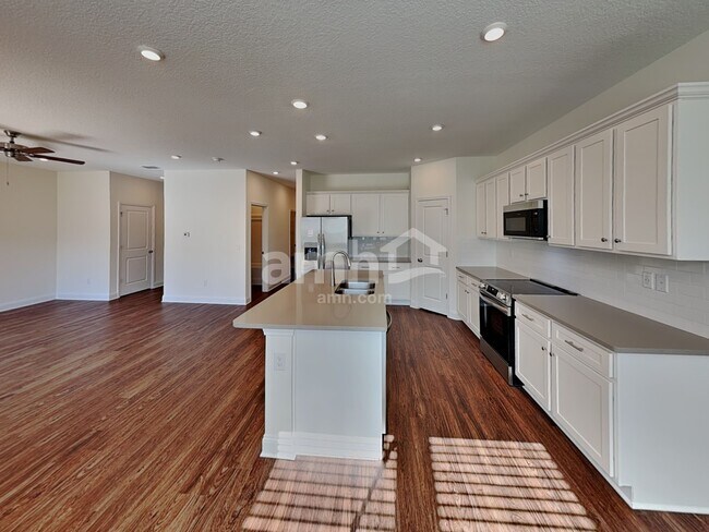 Photo - 246 Onate Cir