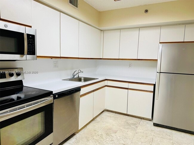 Photo - 3600 Mystic Pointe Dr Unit 1117