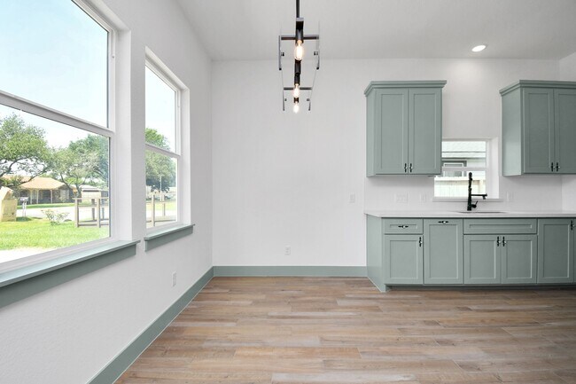 Photo - 10917 San Jacinto Dr