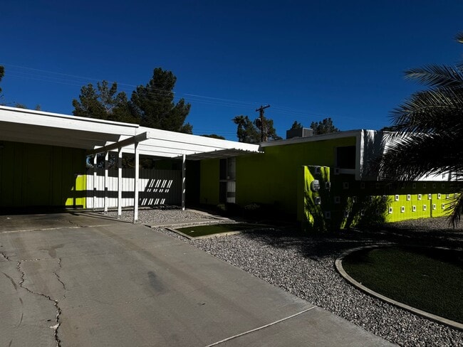 Photo - 3328 Seneca Dr