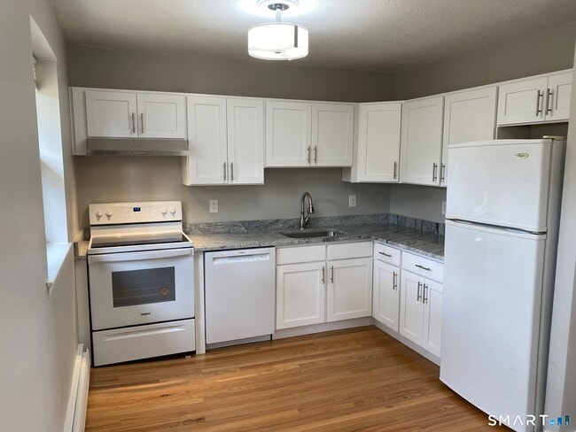 Building Photo - 12 Mountain Laurel Dr Unit 12