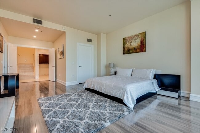 Building Photo - 2700 S Las Vegas Blvd Unit 4305