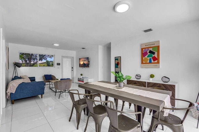 Photo - 7061 Coolidge St Unidad ID1372322P