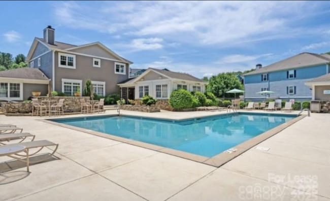 Photo - 300 Vista Lake Dr