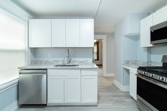 Photo - 23 Woodland St