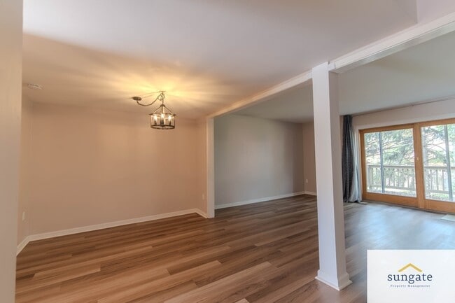 Photo - 12 Daria Ct