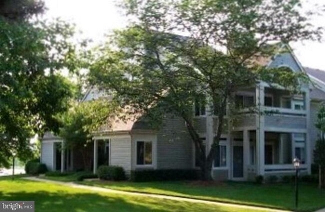 Photo - Bright Condo Living in Prime Fairfax Location Unit 474