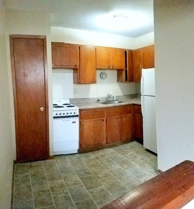 Photo - Casady Apartments