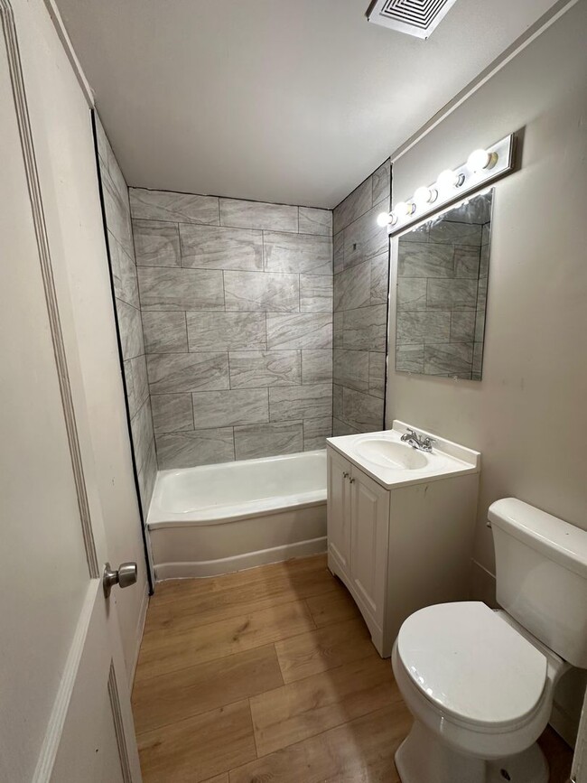 Photo - 3332 Norton Ave