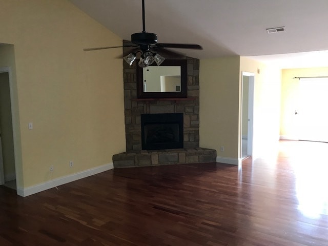 Photo - Maryville, 4 bedroom home with fireplace