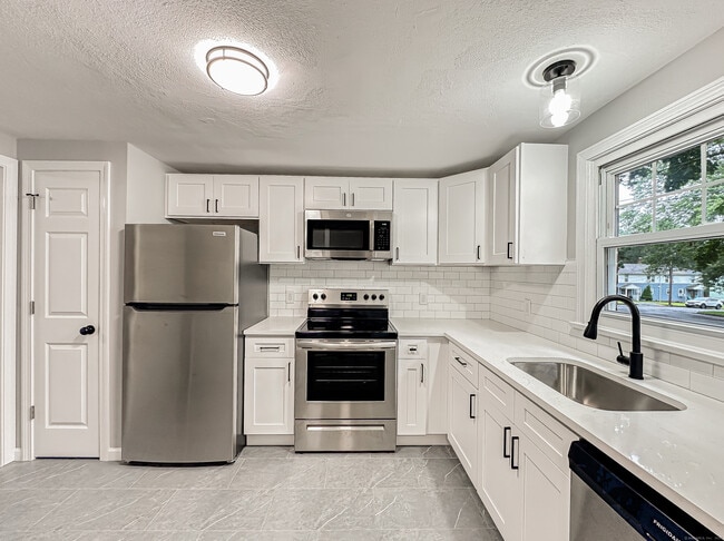 Photo - 85 Cold Spring Cir