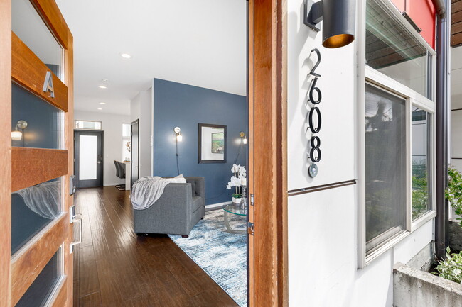 Photo - Spacious Judkins Park Townhouse- Parking-Lightrail