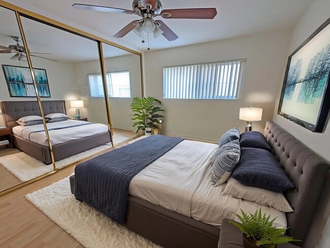 Photo - 4215 McLaughlin Ave Unidad 3