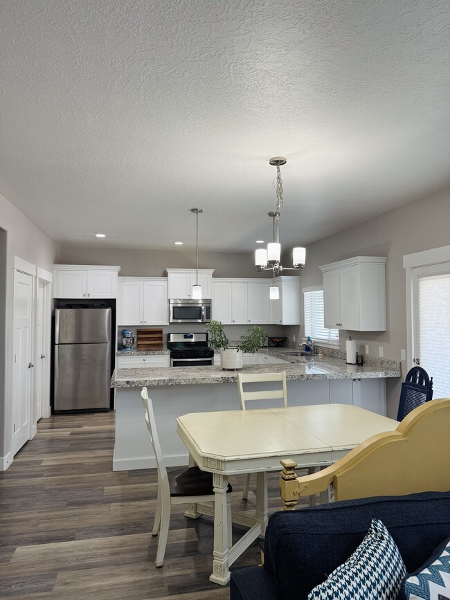 Photo - 758 S Aspen Way