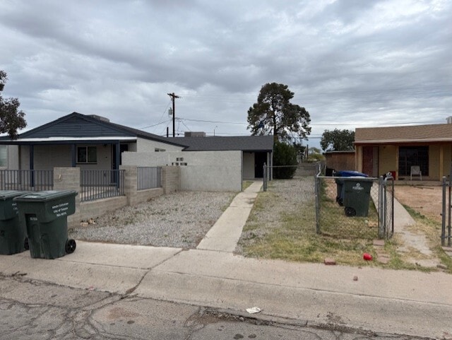 Building Photo - 2113 E Sunland Vista