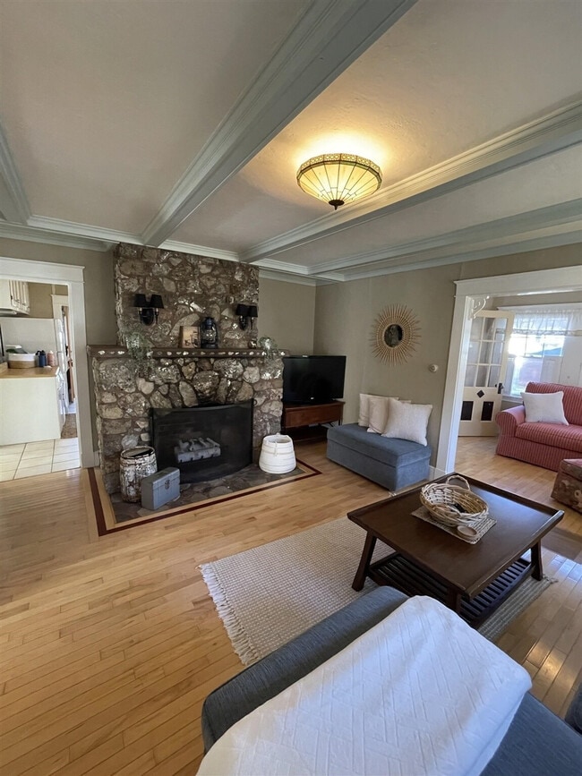 Photo - 19 Naomi St Unit ID1255632P