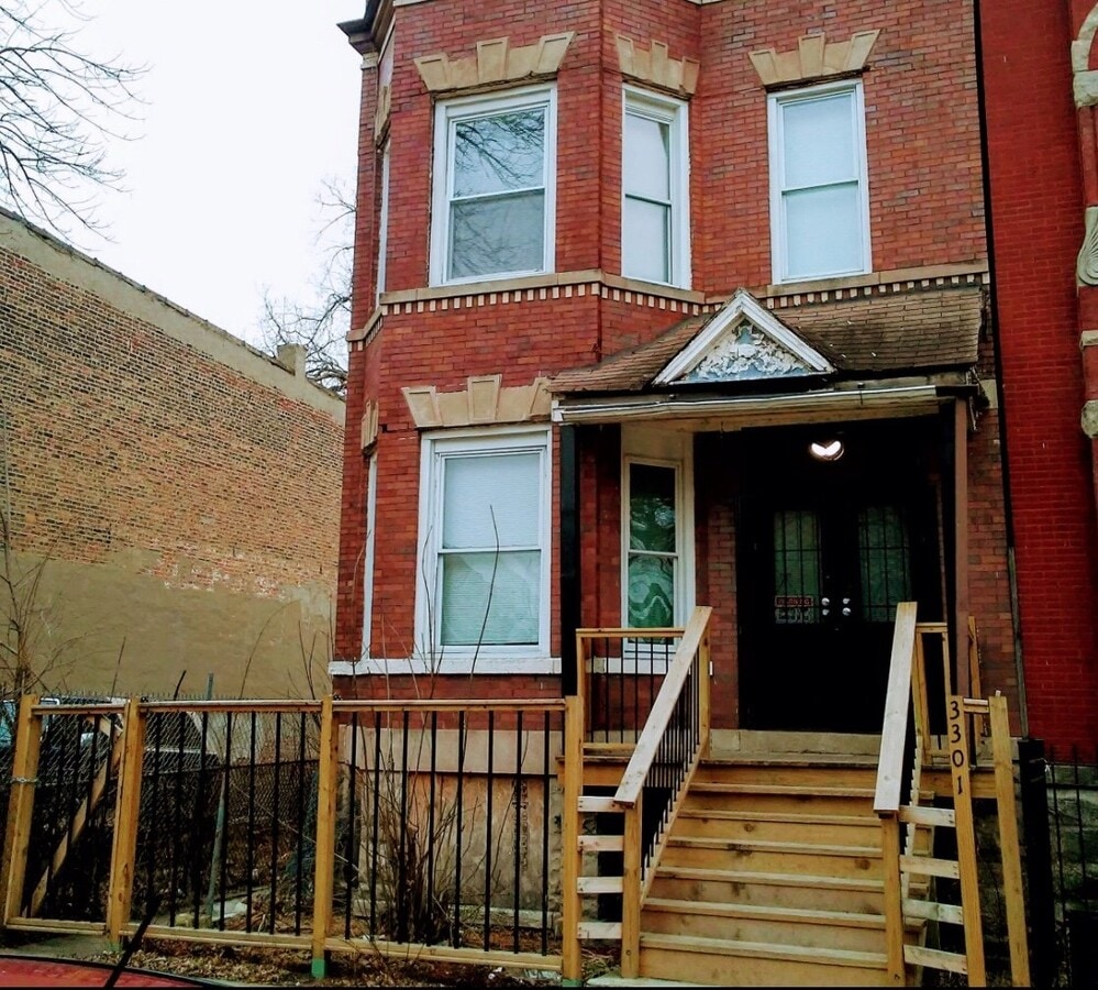 Photo - 3301 W Walnut St